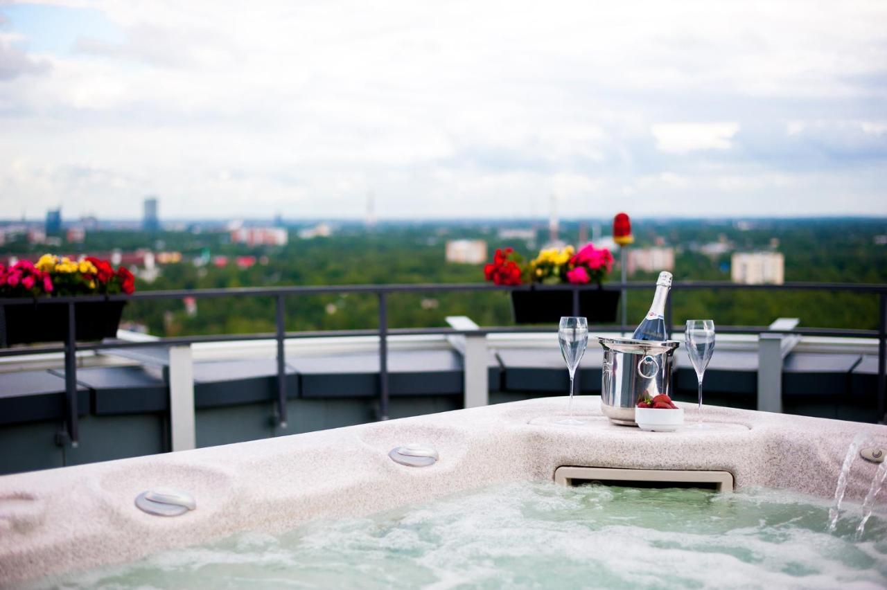 Skyhouse Riga Amazing Penthouse And Spa Bagian luar foto