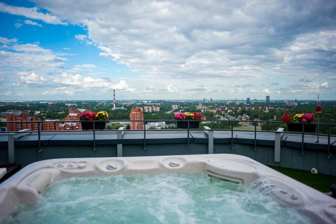 Skyhouse Riga Amazing Penthouse And Spa Bagian luar foto